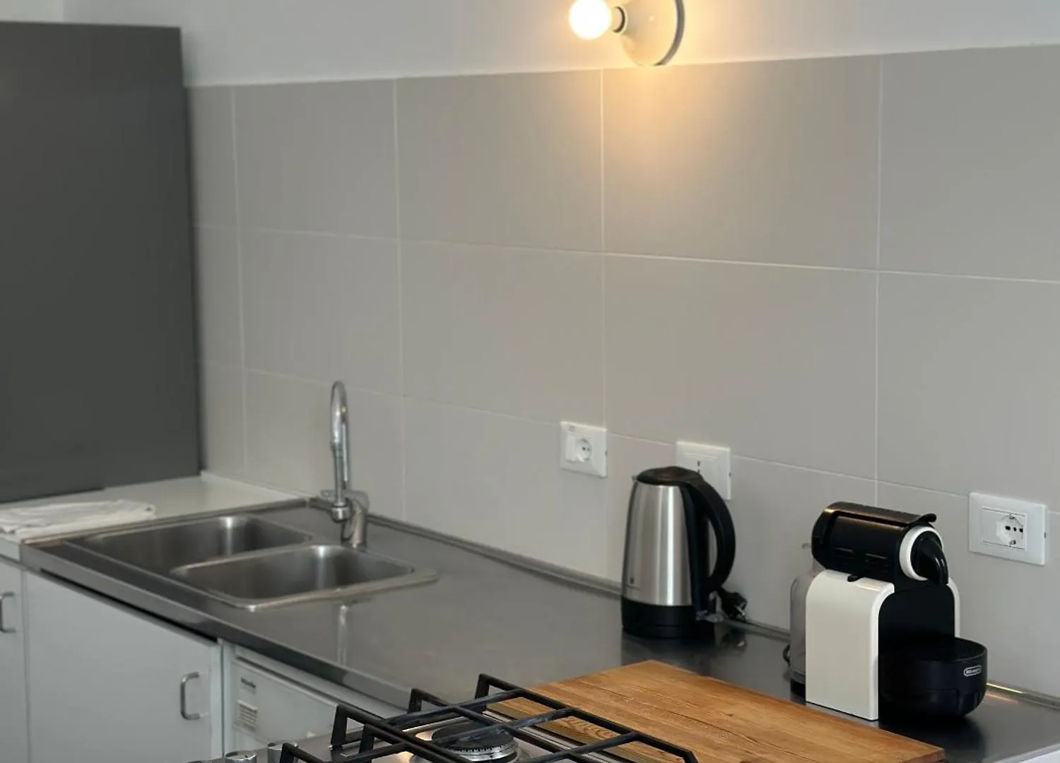 The White House In Milan Apartment Italy